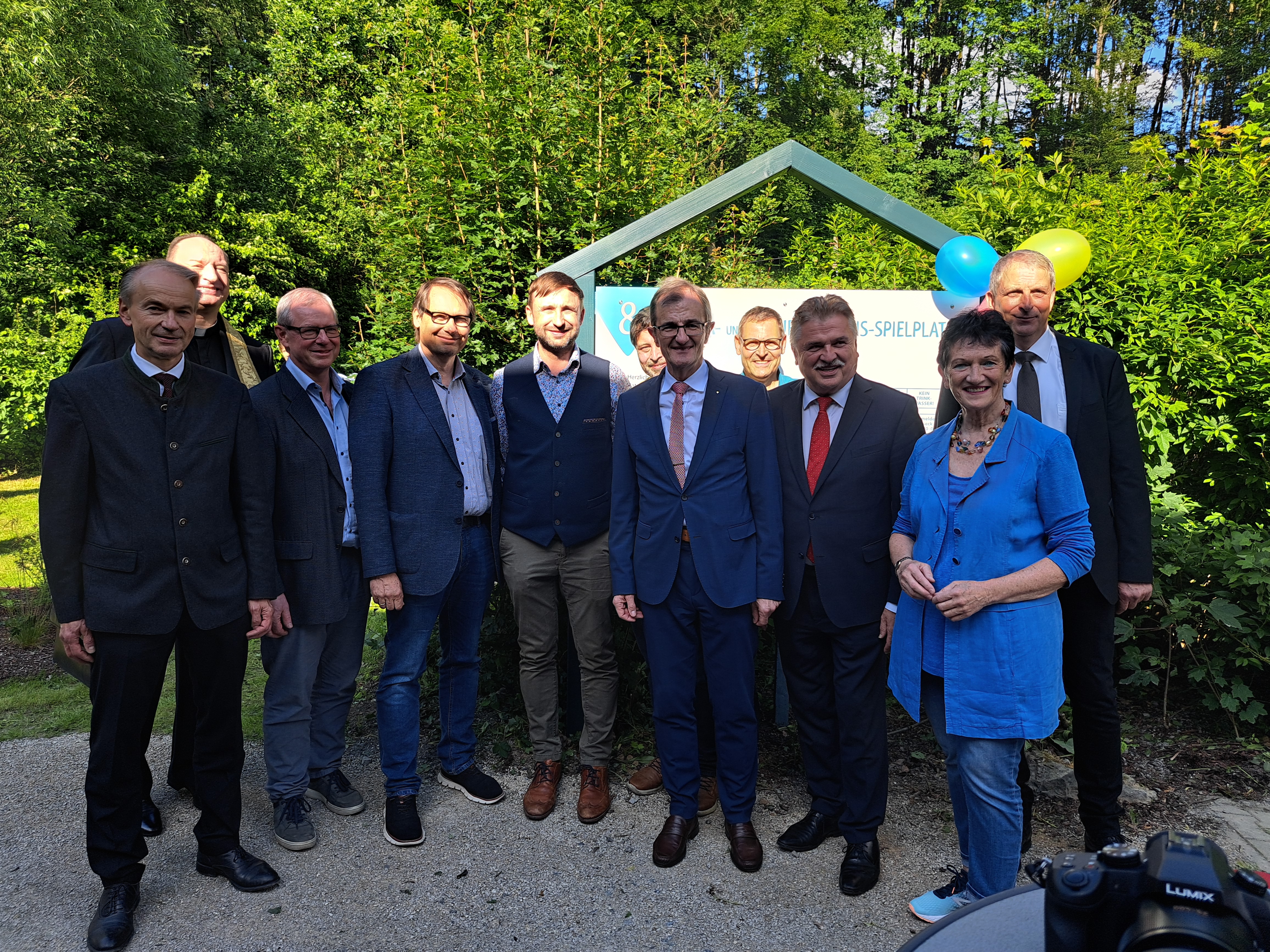 Wasserspielplatz Eröffnung Wasserspielplatz Eröffnung, Bild der Offiziellen